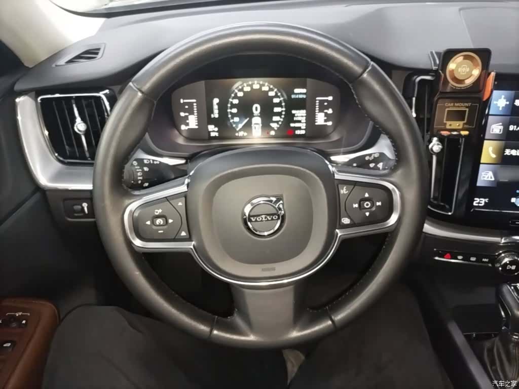 Volvo XC60, 2018 11