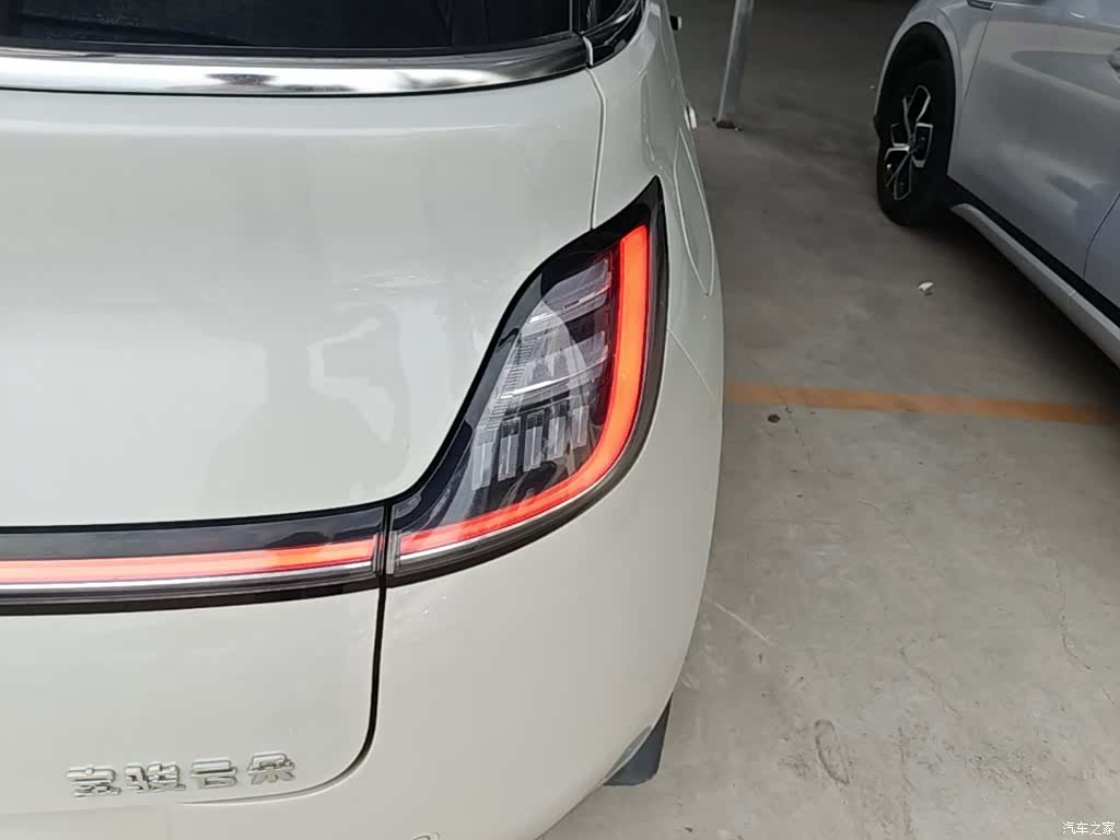 Wuling 460, 2023 8