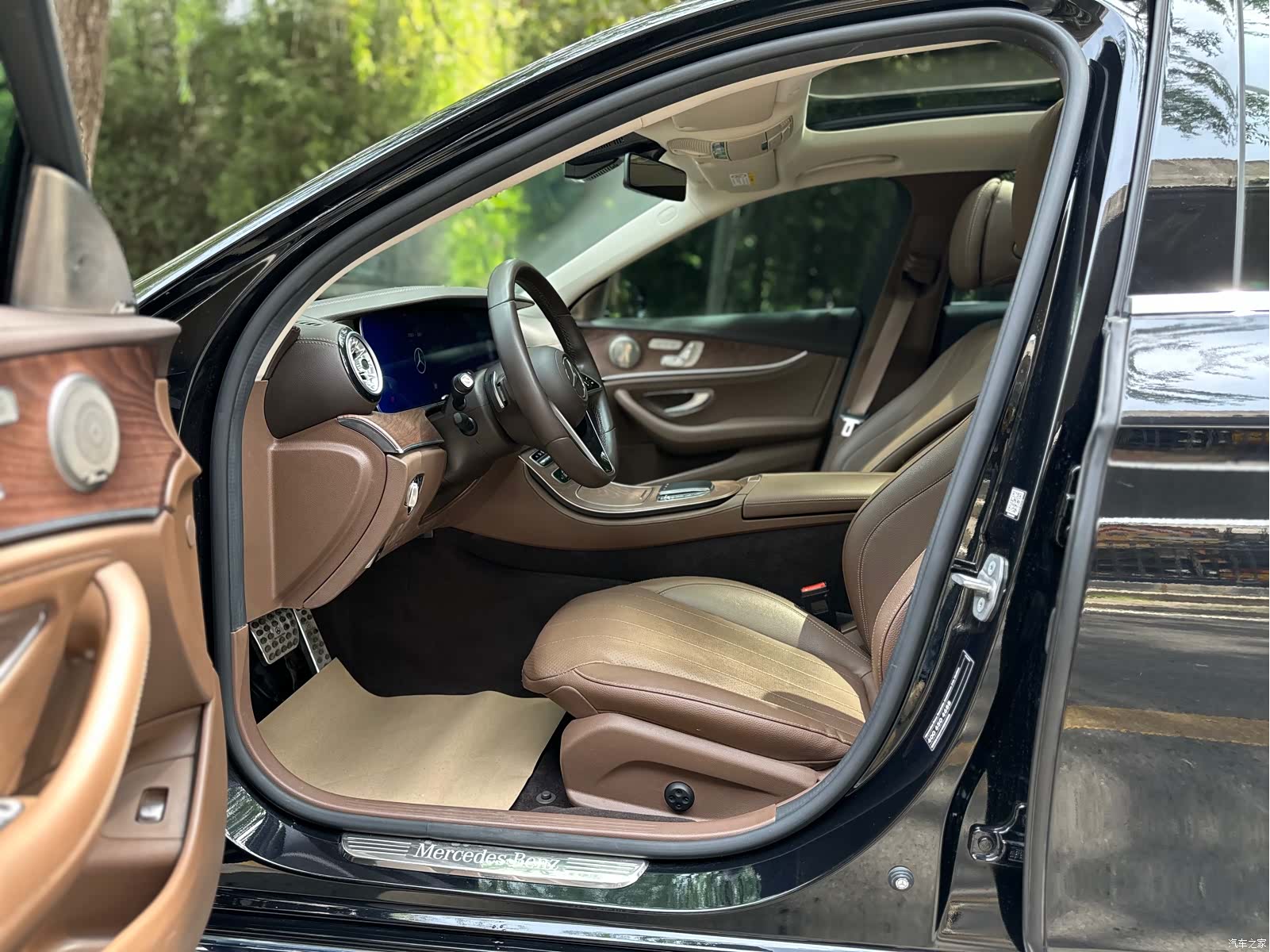 Mercedes-Benz E-Class, 2023 9
