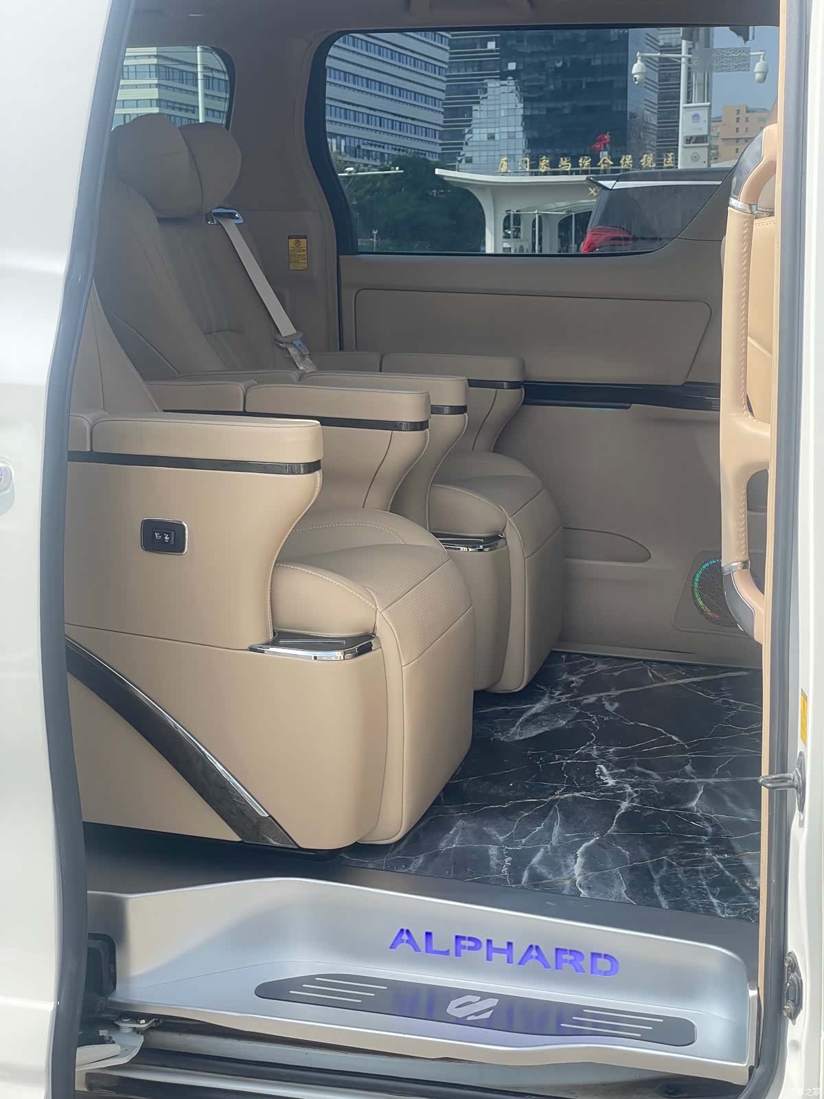 Toyota Alphard, 2012 9