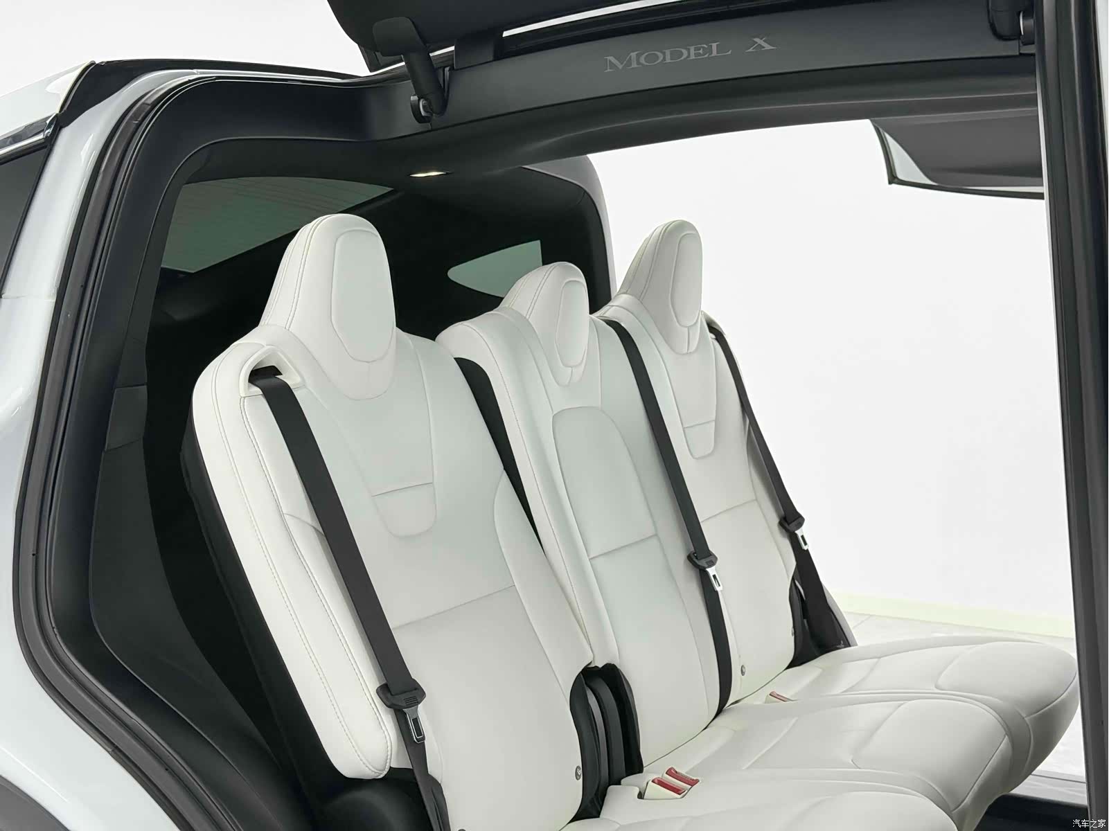 Tesla Model X, 2017 8