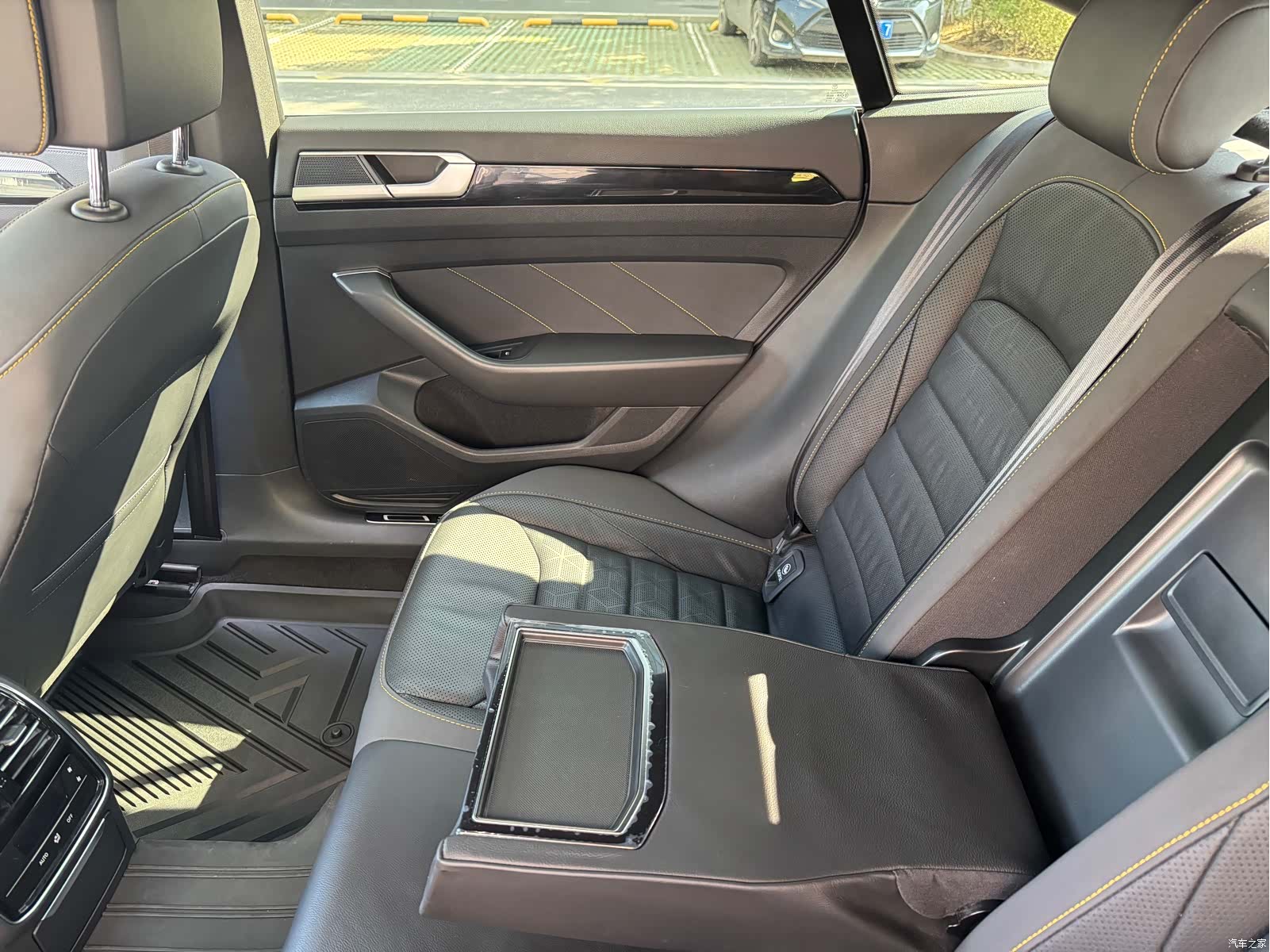 Volkswagen CC, 2022 15