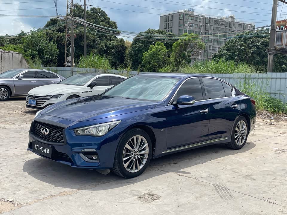 Infiniti Q50L