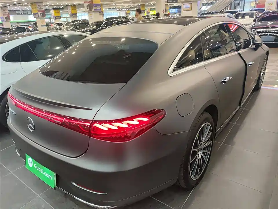 Mercedes-Benz EQS