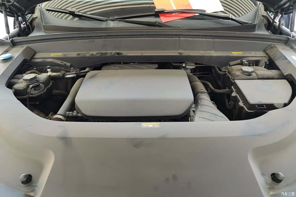 Li Auto L8, 2023 10