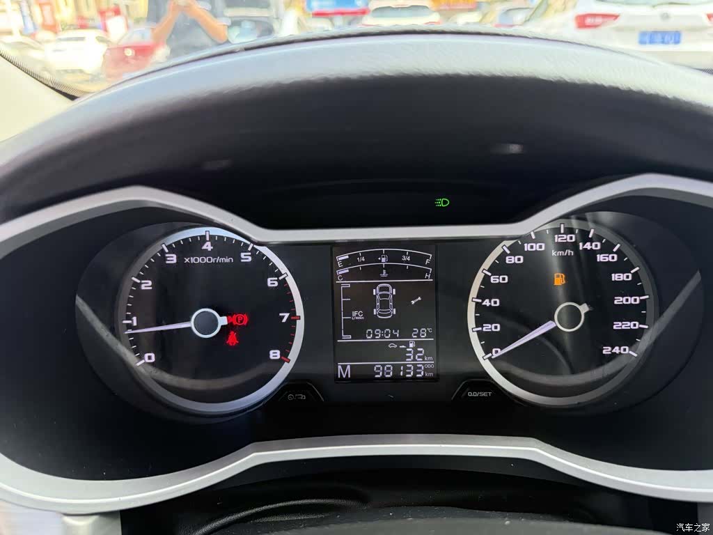 Geely Emgrand, 2017 11