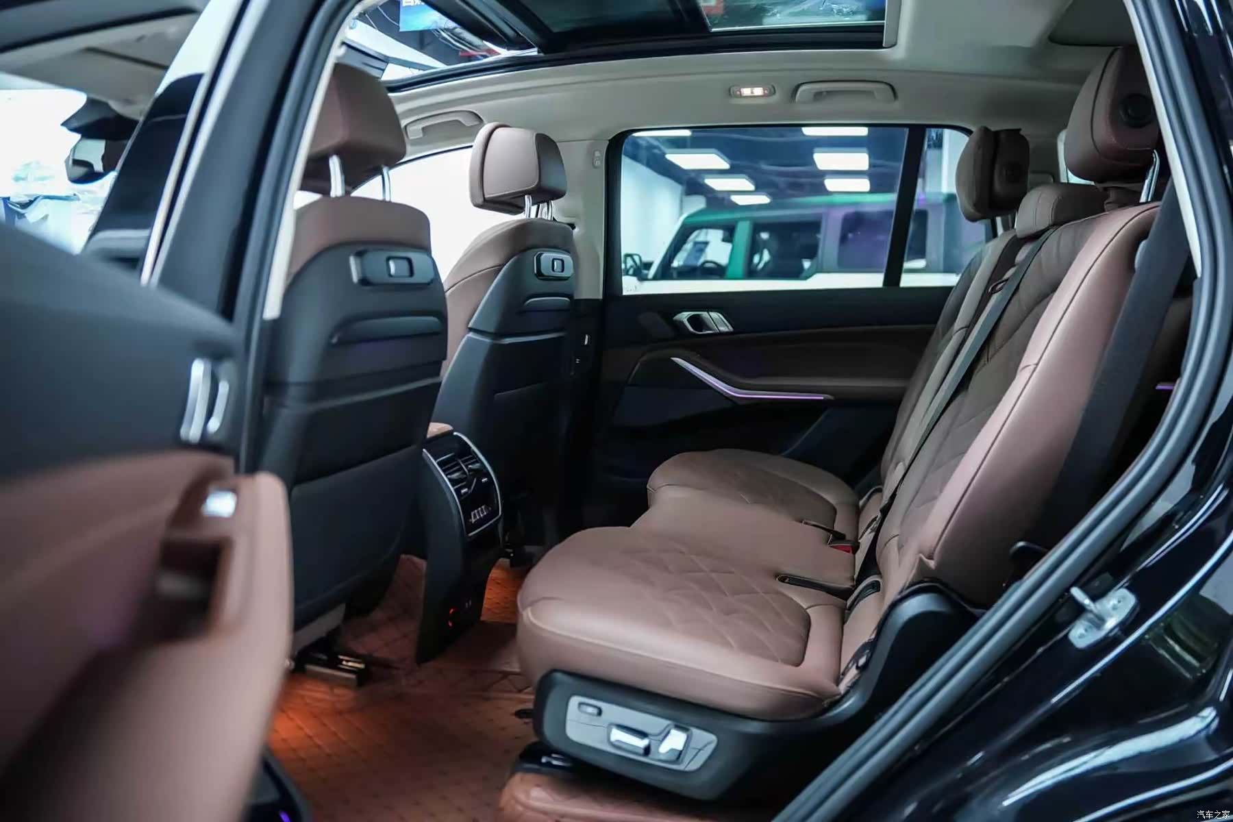 BMW X7, 2023 4