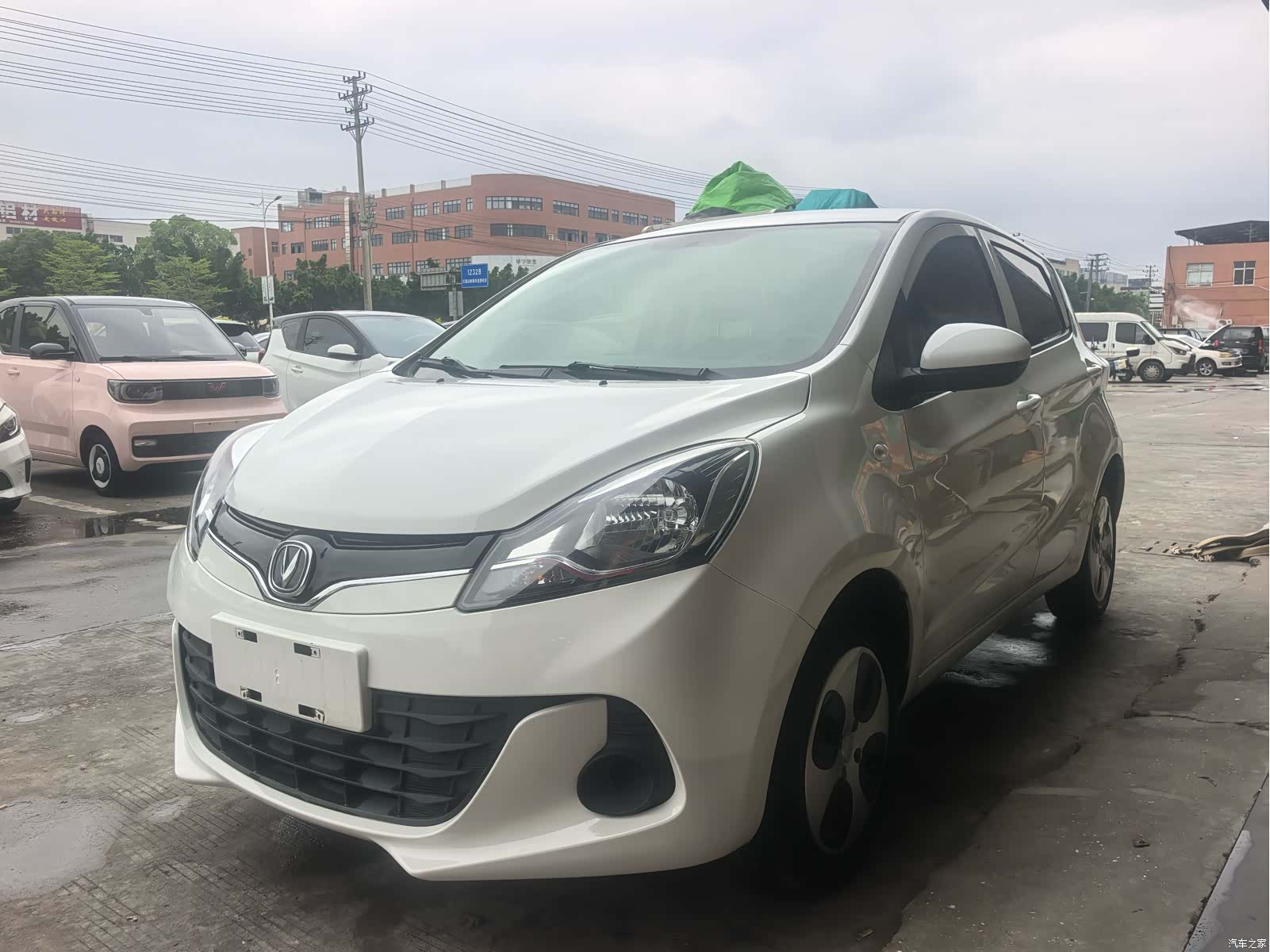 Changan EV360, 2021 2