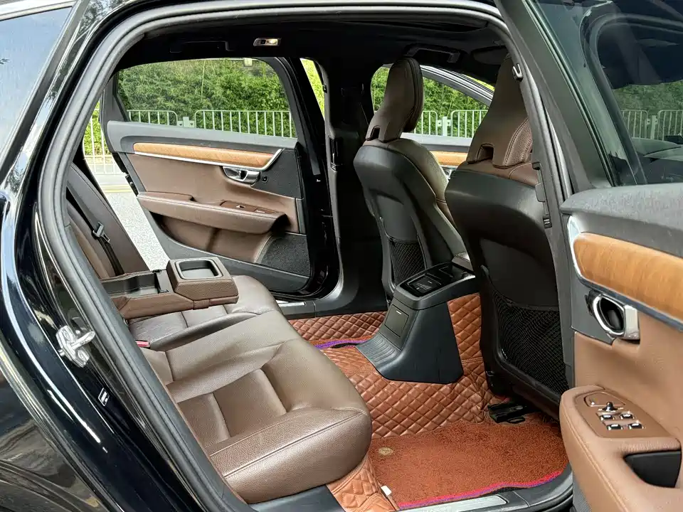 Volvo S90 Volvo S90