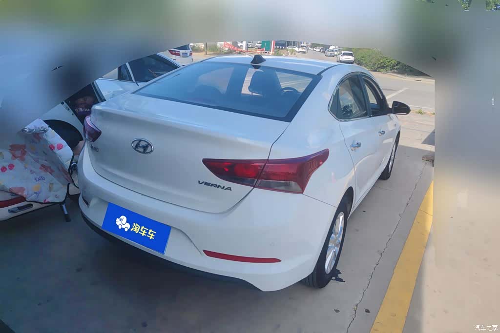 Hyundai GLS, 2016 3