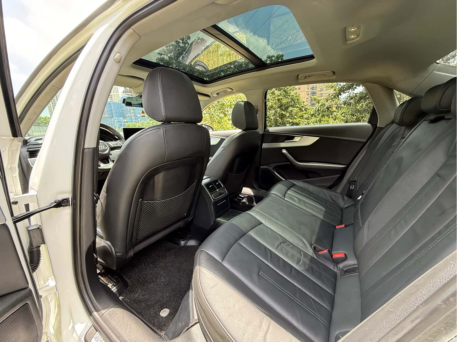 Audi A4L, 2019 8