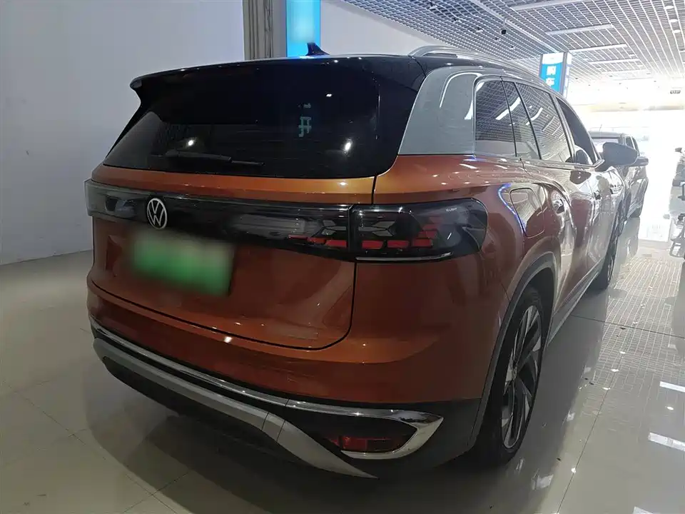 Volkswagen ID.6 CROZZ