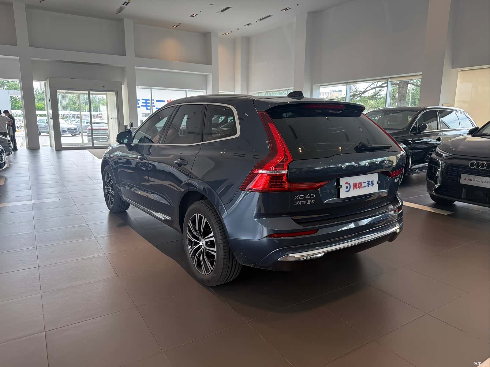 Volvo XC60, 2022 4