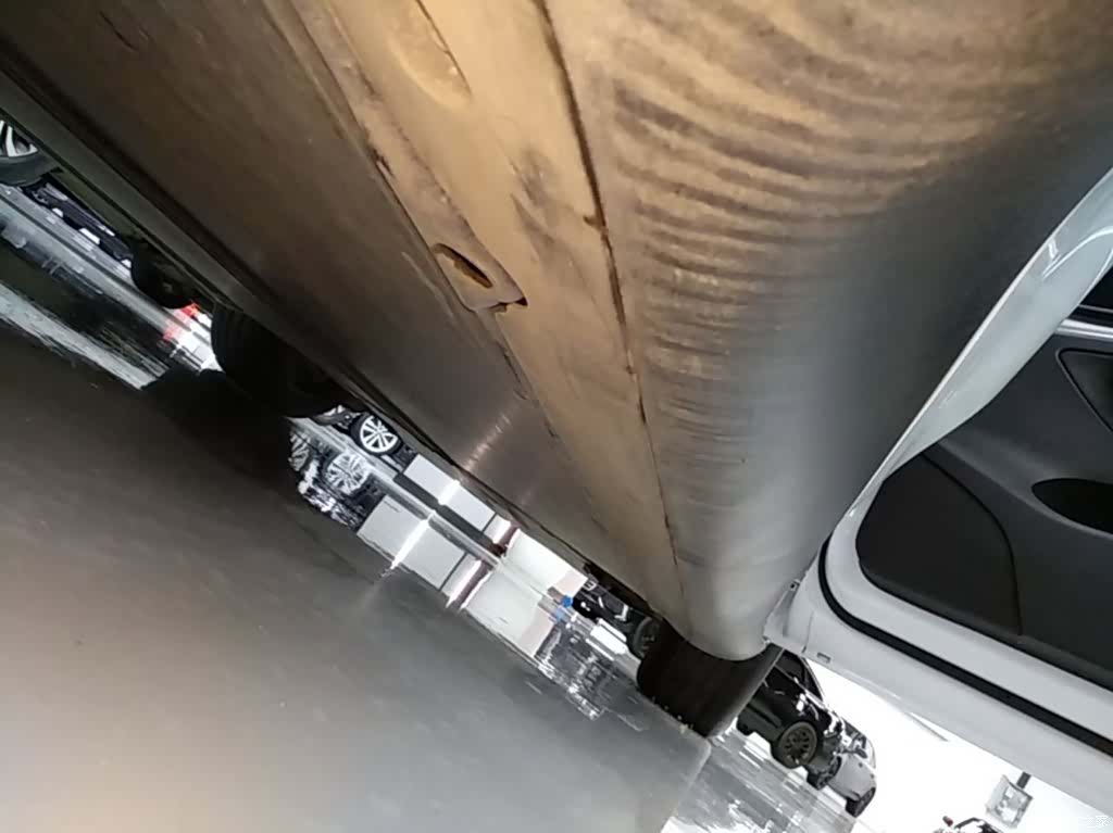 Tesla Model Y, 2024 21