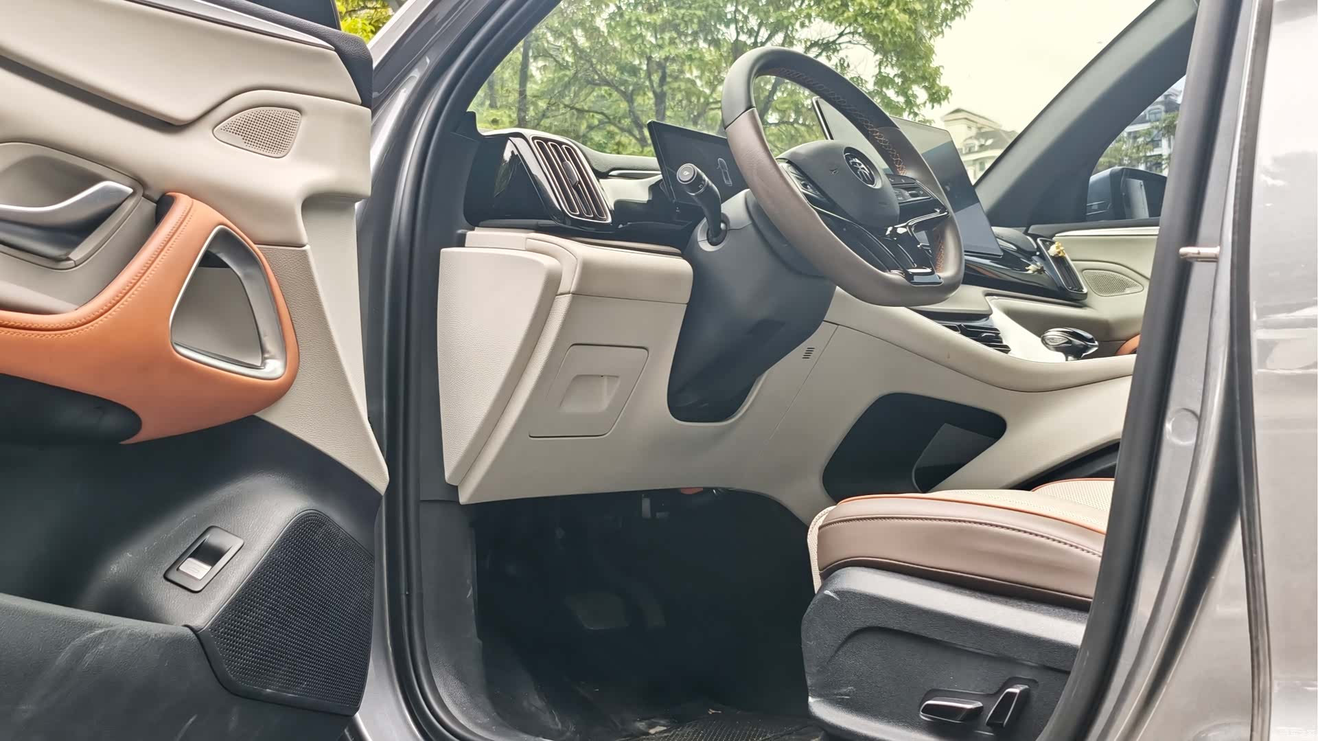 BYD Song, 2023 13