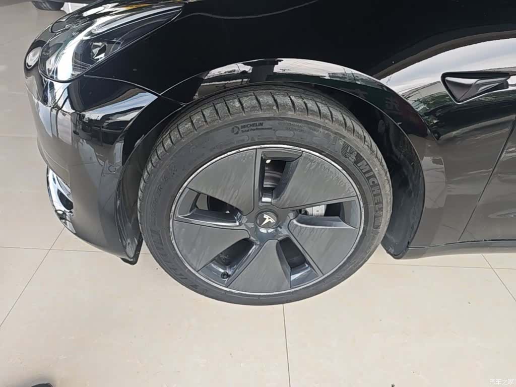 Tesla Model 3, 2021 23