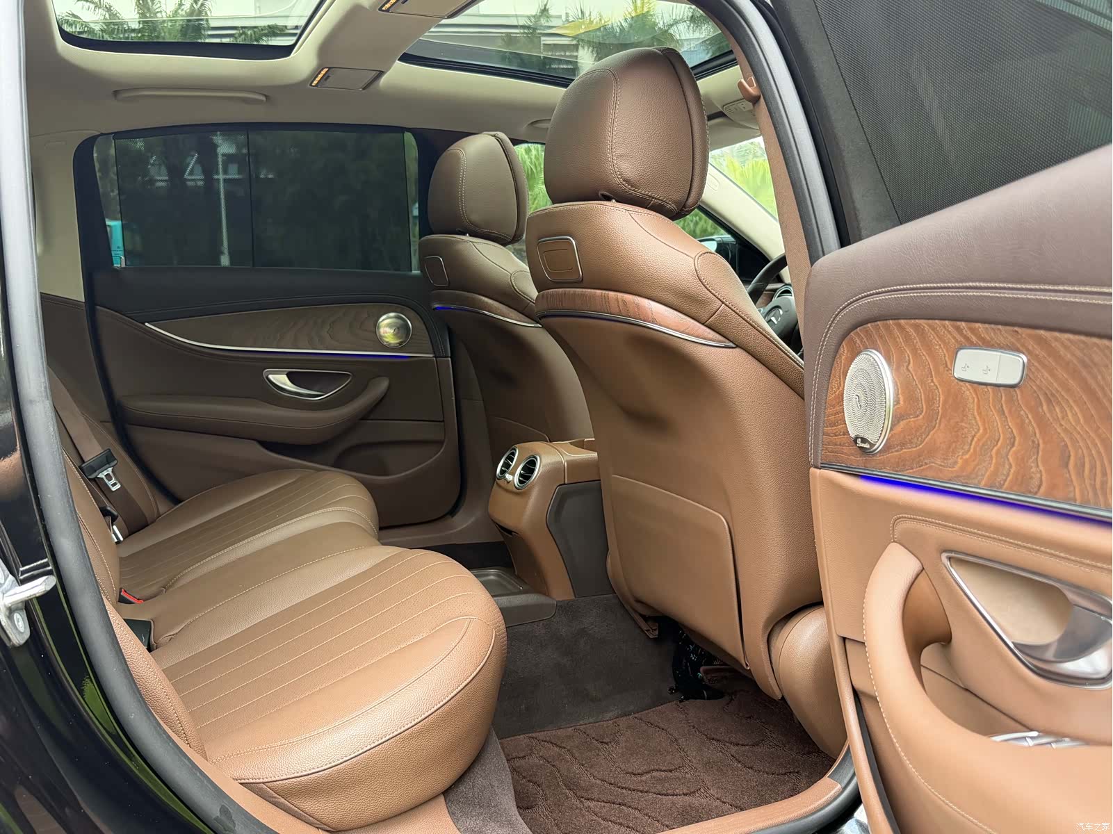 Mercedes-Benz E-Class, 2017 11