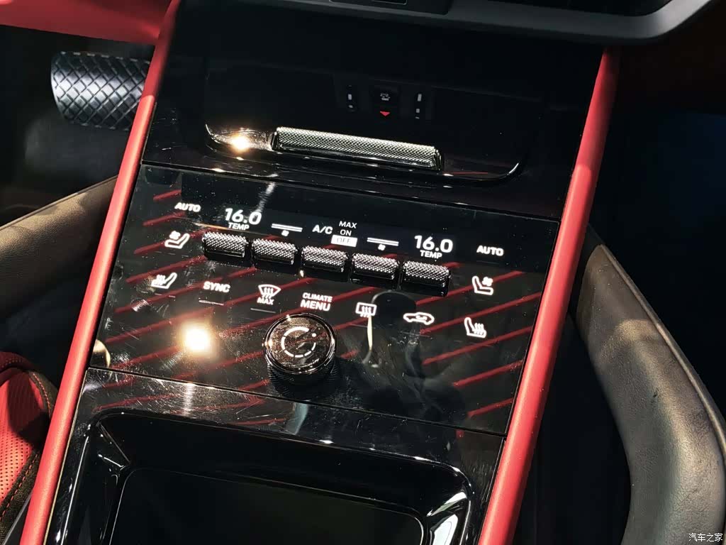 Porsche Cayenne, 2024 18