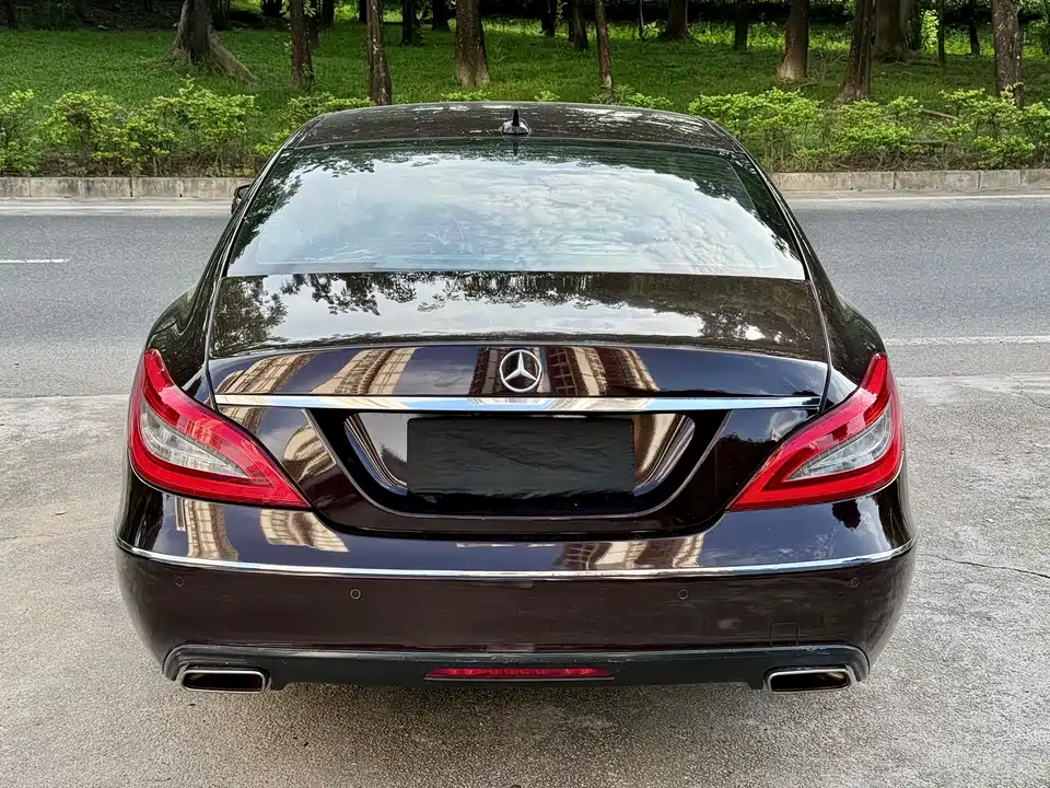 Mercedes-Benz CLS Mercedes-Benz CLS