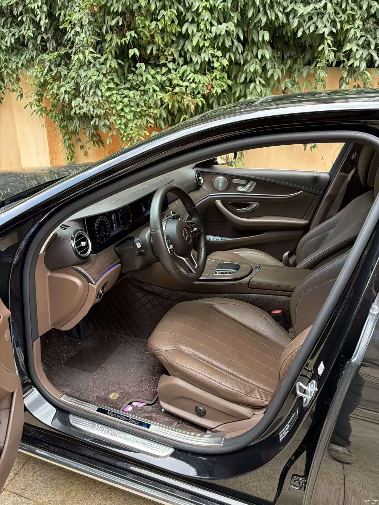 Mercedes-Benz E-Class, 2019 4