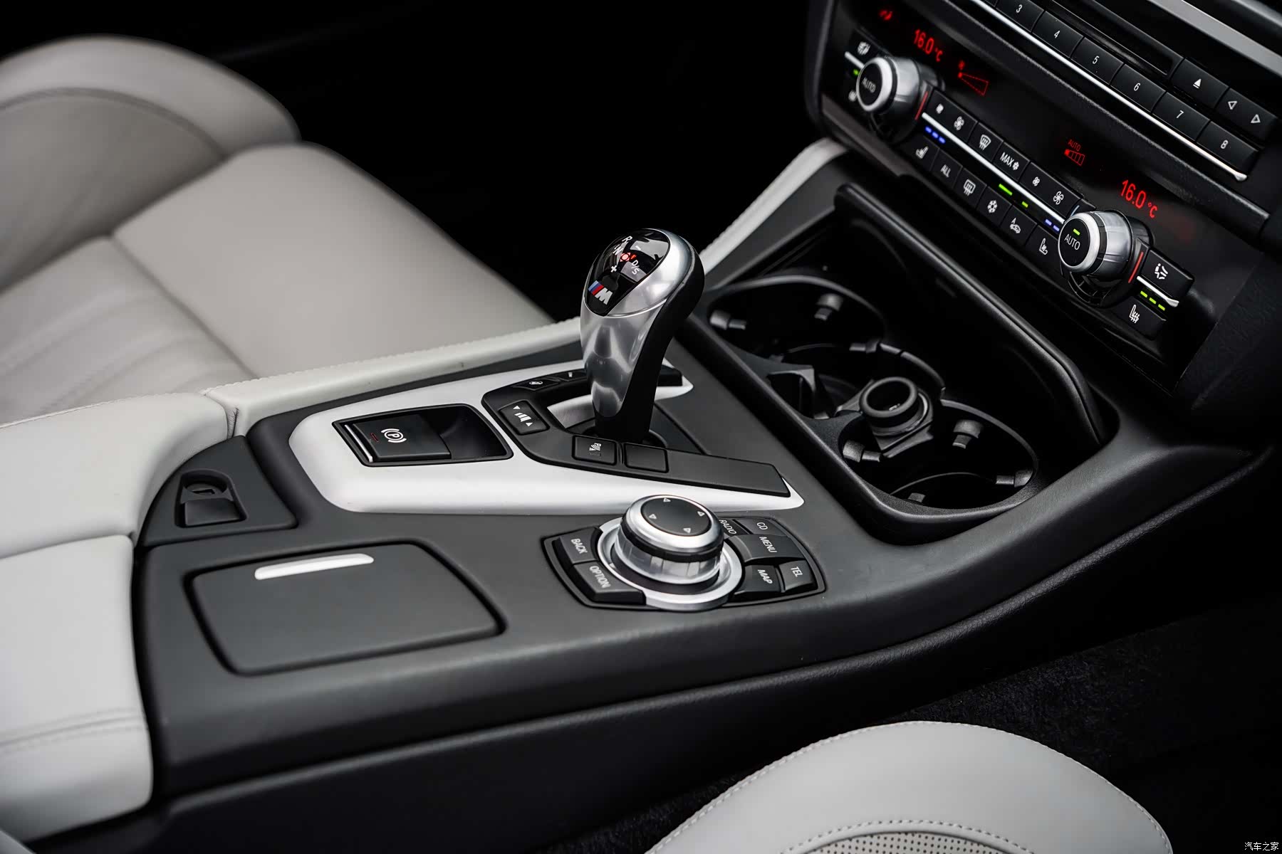 BMW M5, 2012 32