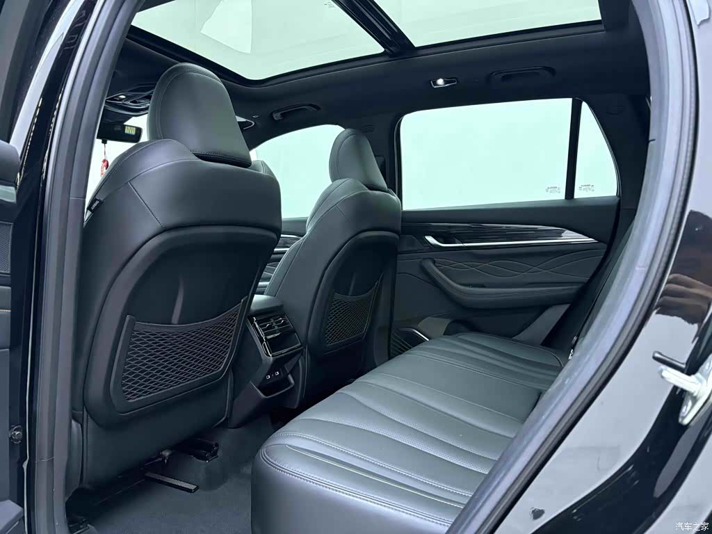 Geely Xingyue L, 2024 19
