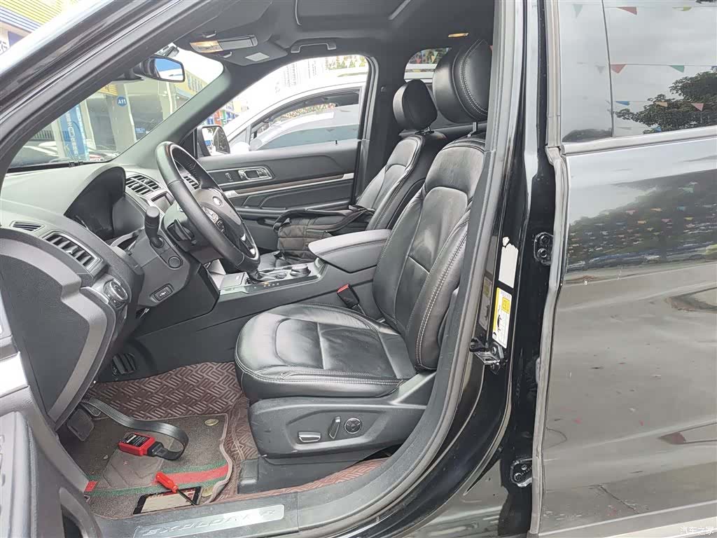 Ford Explorer, 2018 8