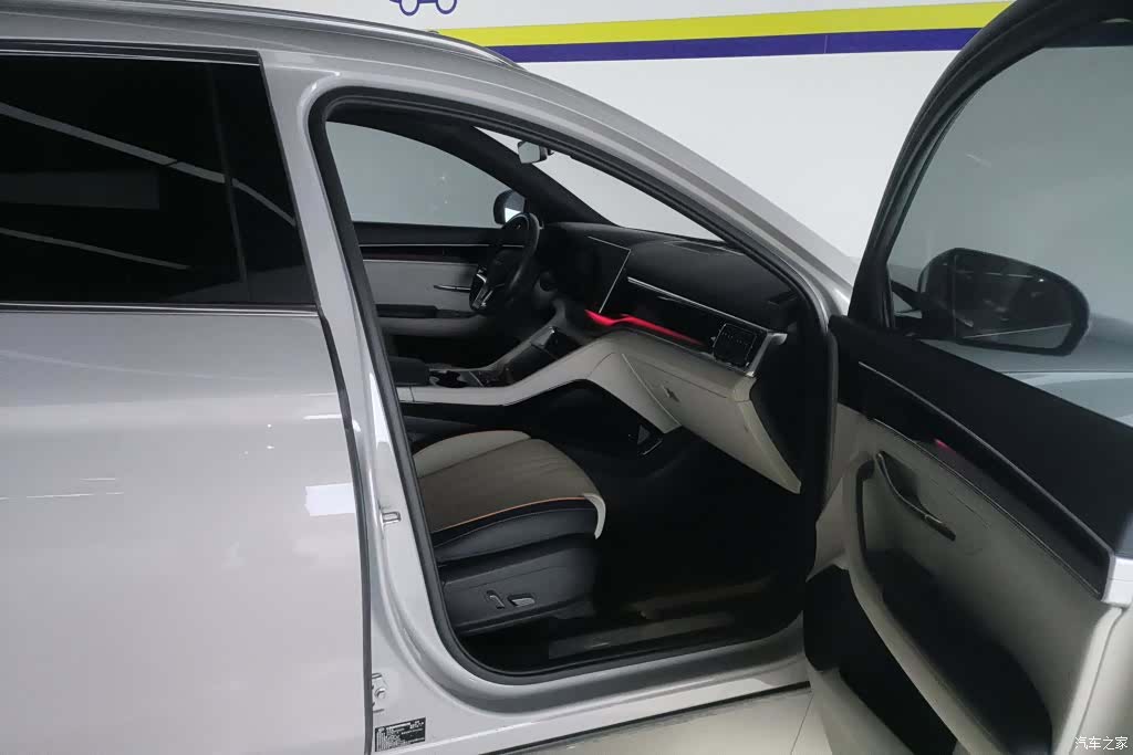 BYD Song, 2024 8