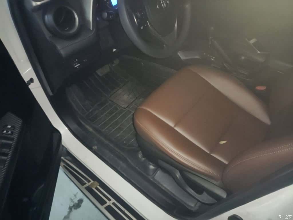 Toyota RAV4, 2016 12