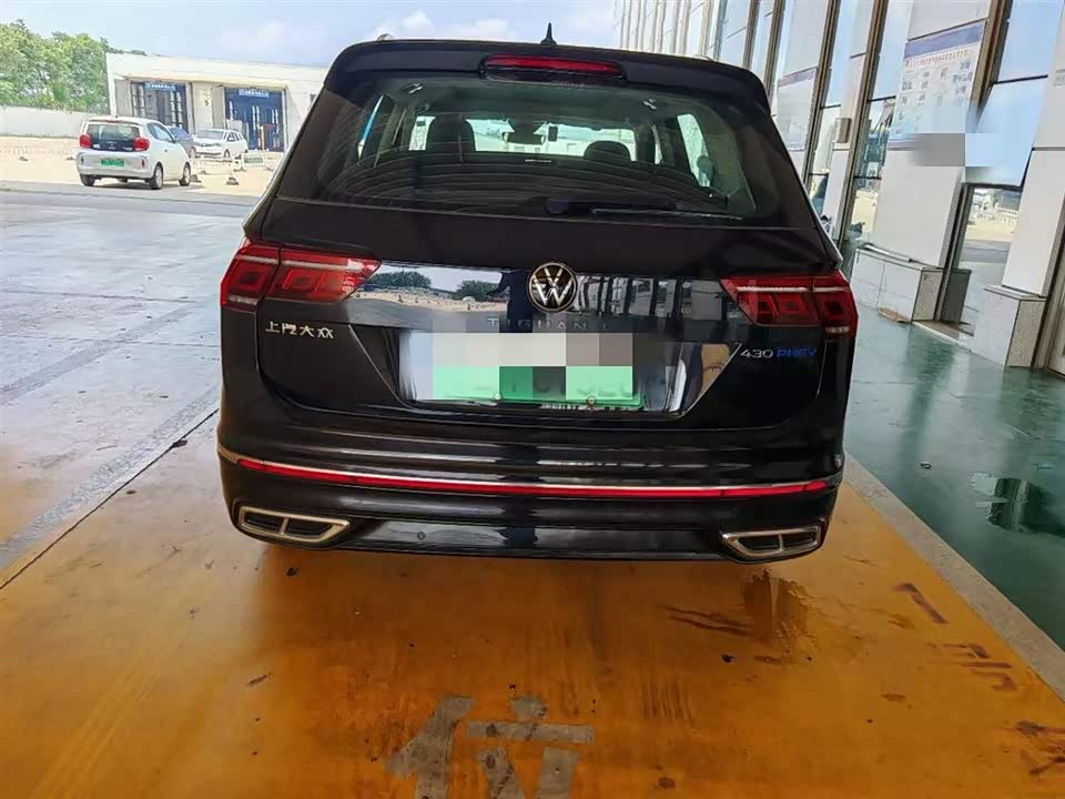 Volkswagen Tiguan L
