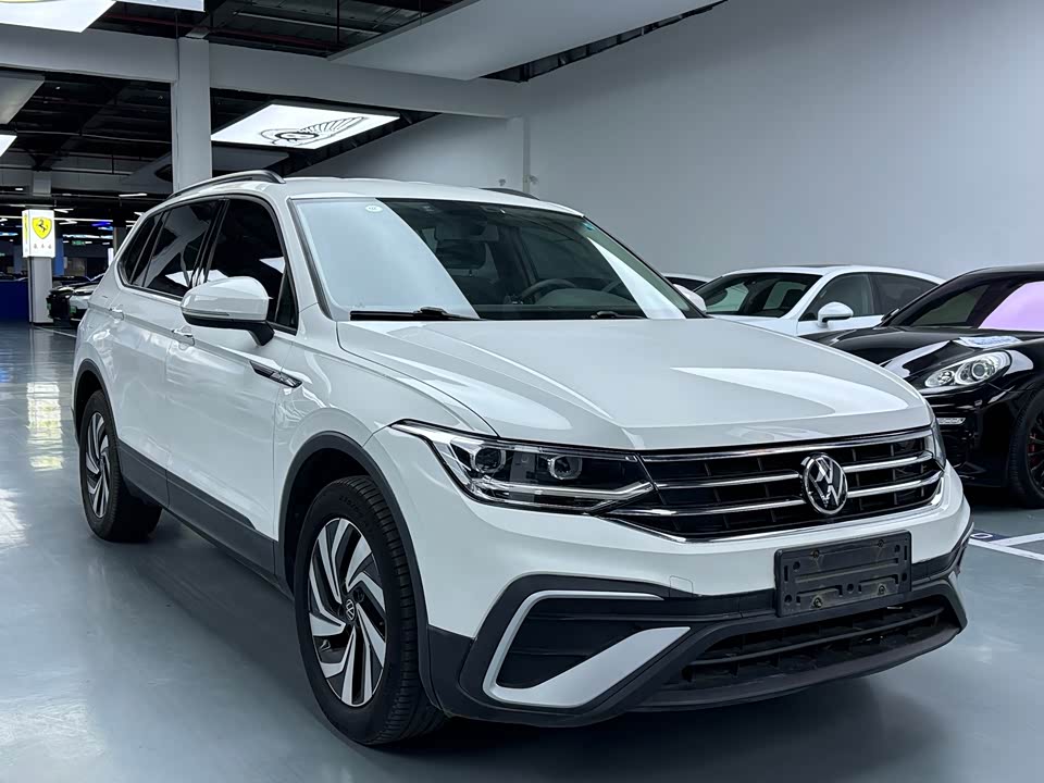 Volkswagen Tiguan L