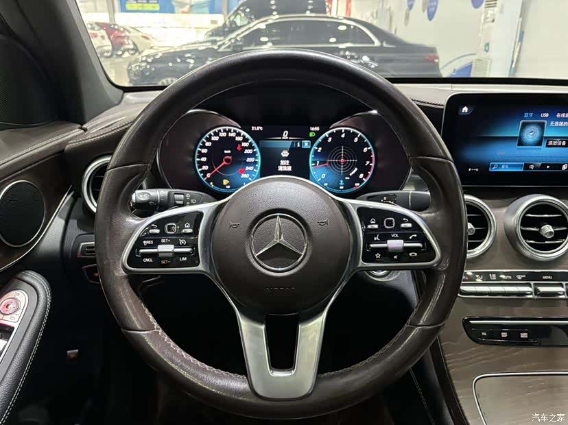 Mercedes-Benz GLC, 2020 13