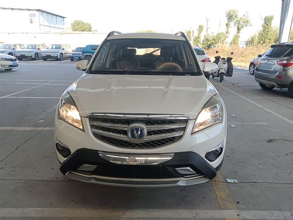 Changan CS35