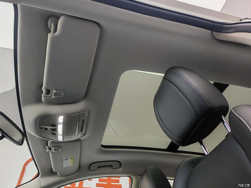 DongFeng AX7, 2019 14