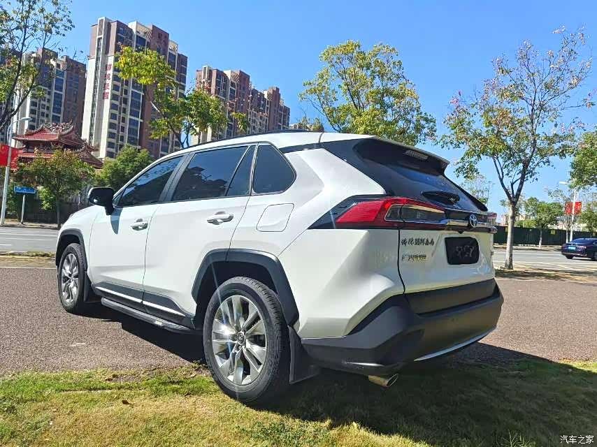 Toyota Wildlander, 2022 7