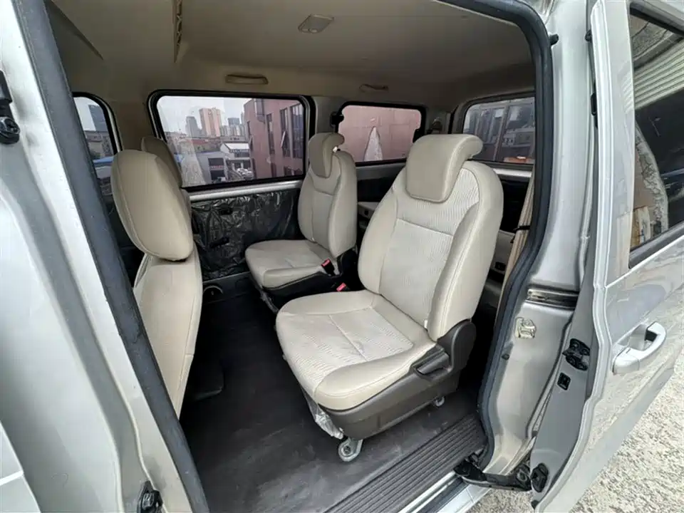 Wuling Wuling Hongguang V