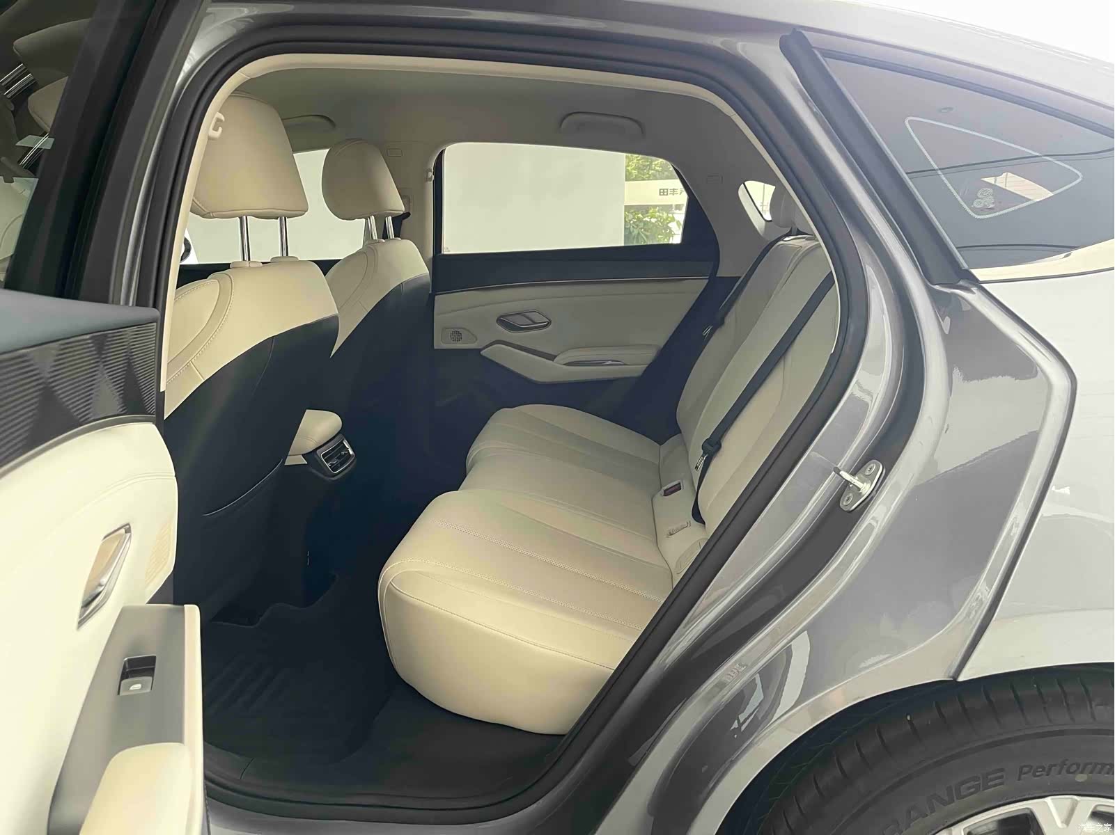 BYD Qin, 2024 8