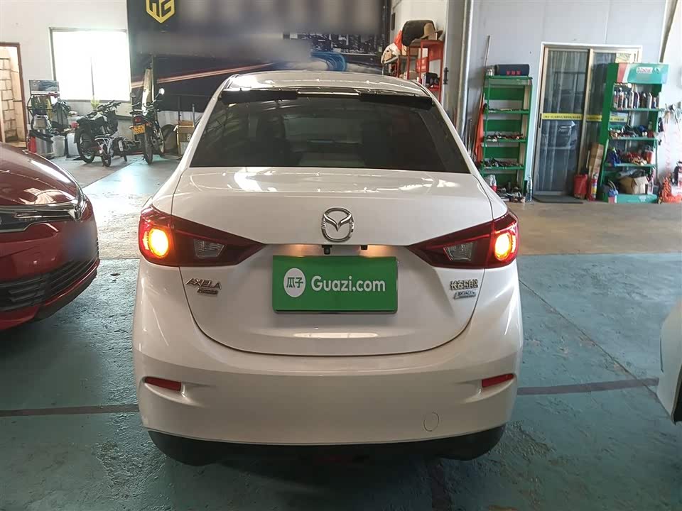 Mazda 3 Angkesaila