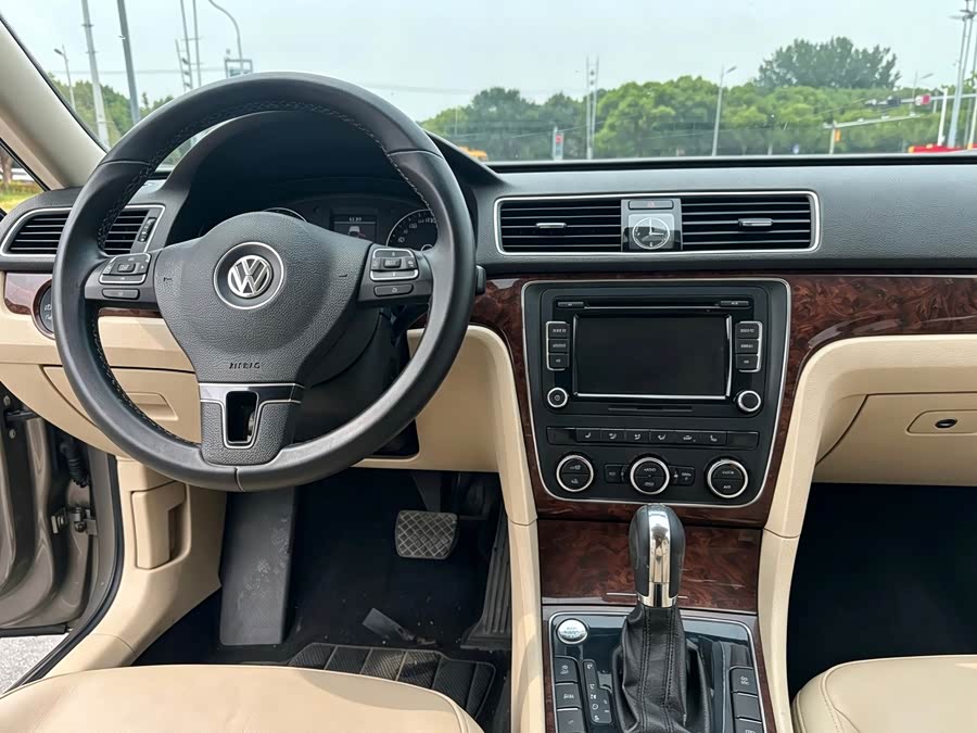 Volkswagen Passat 2013, фото 16