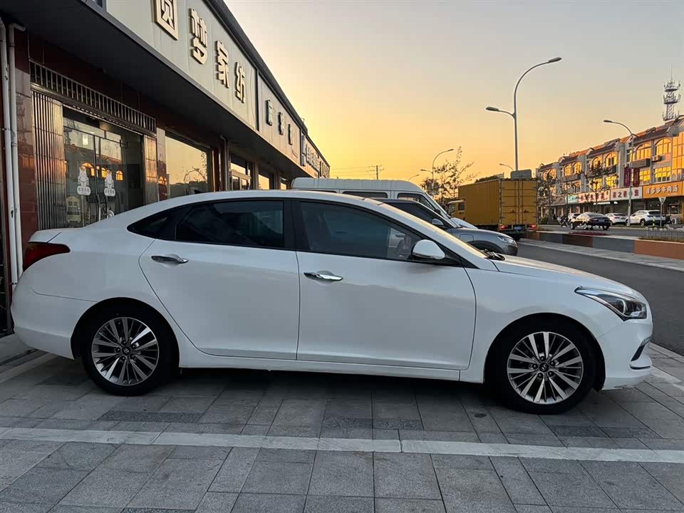 Hyundai Name picture