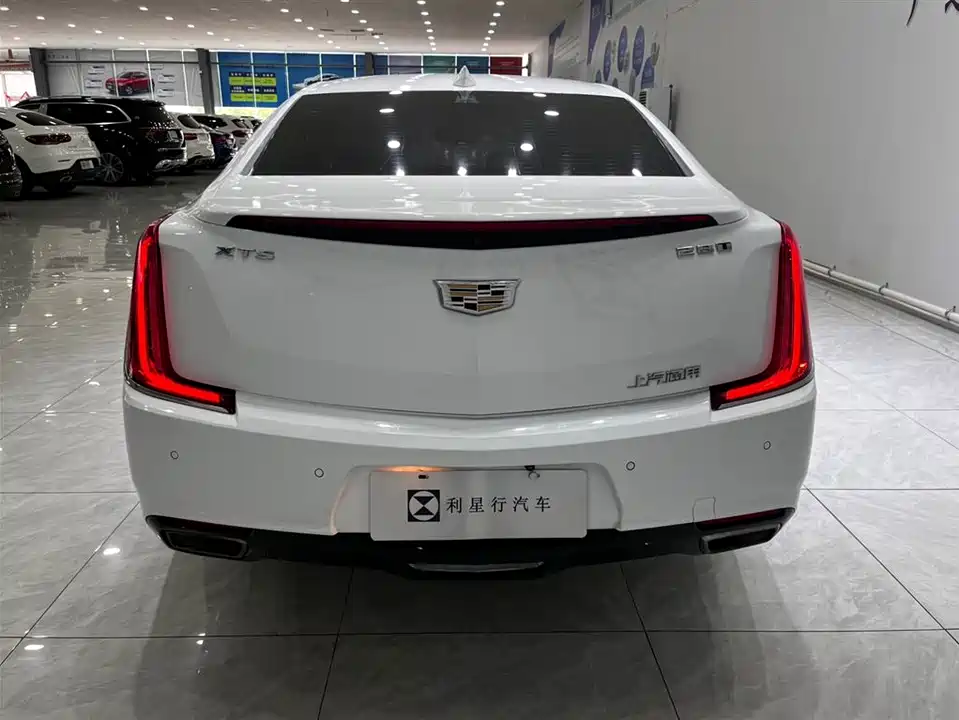 Cadillac XTS