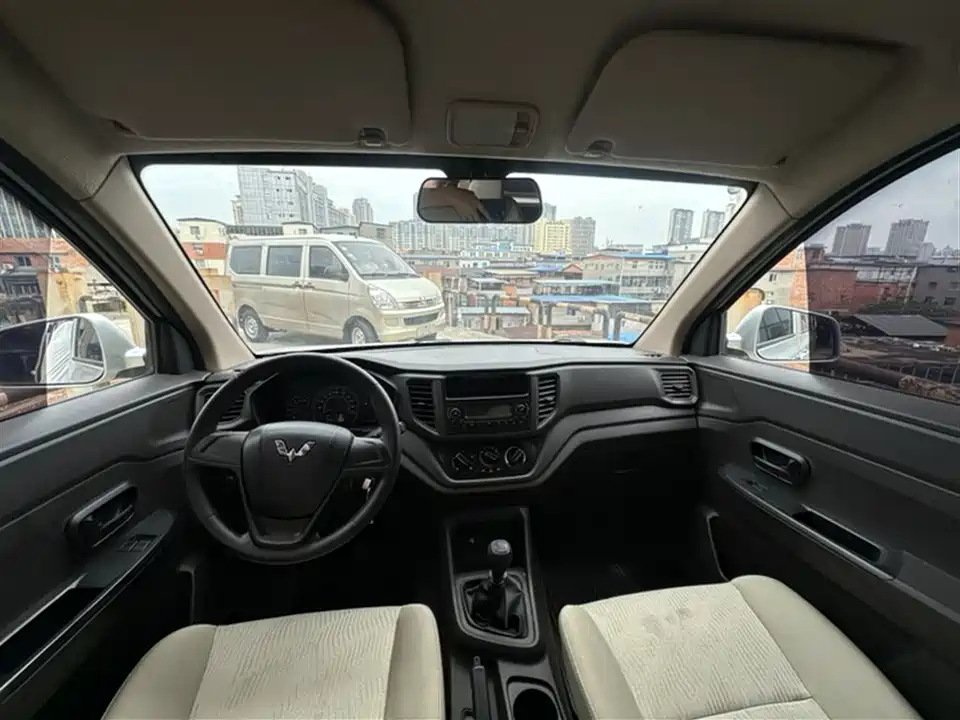 Wuling Wuling Hongguang V