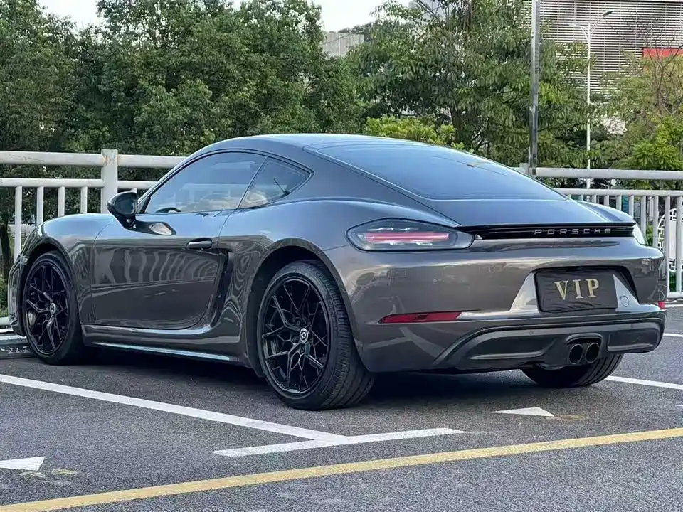 Porsche 718