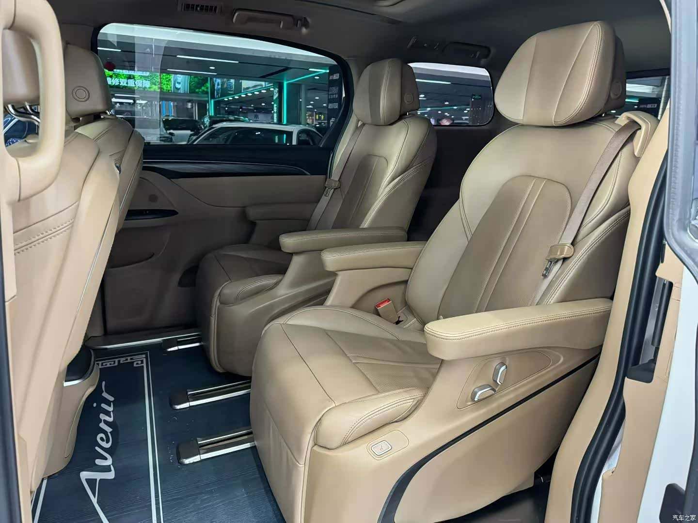 Buick GL8, 2021 6