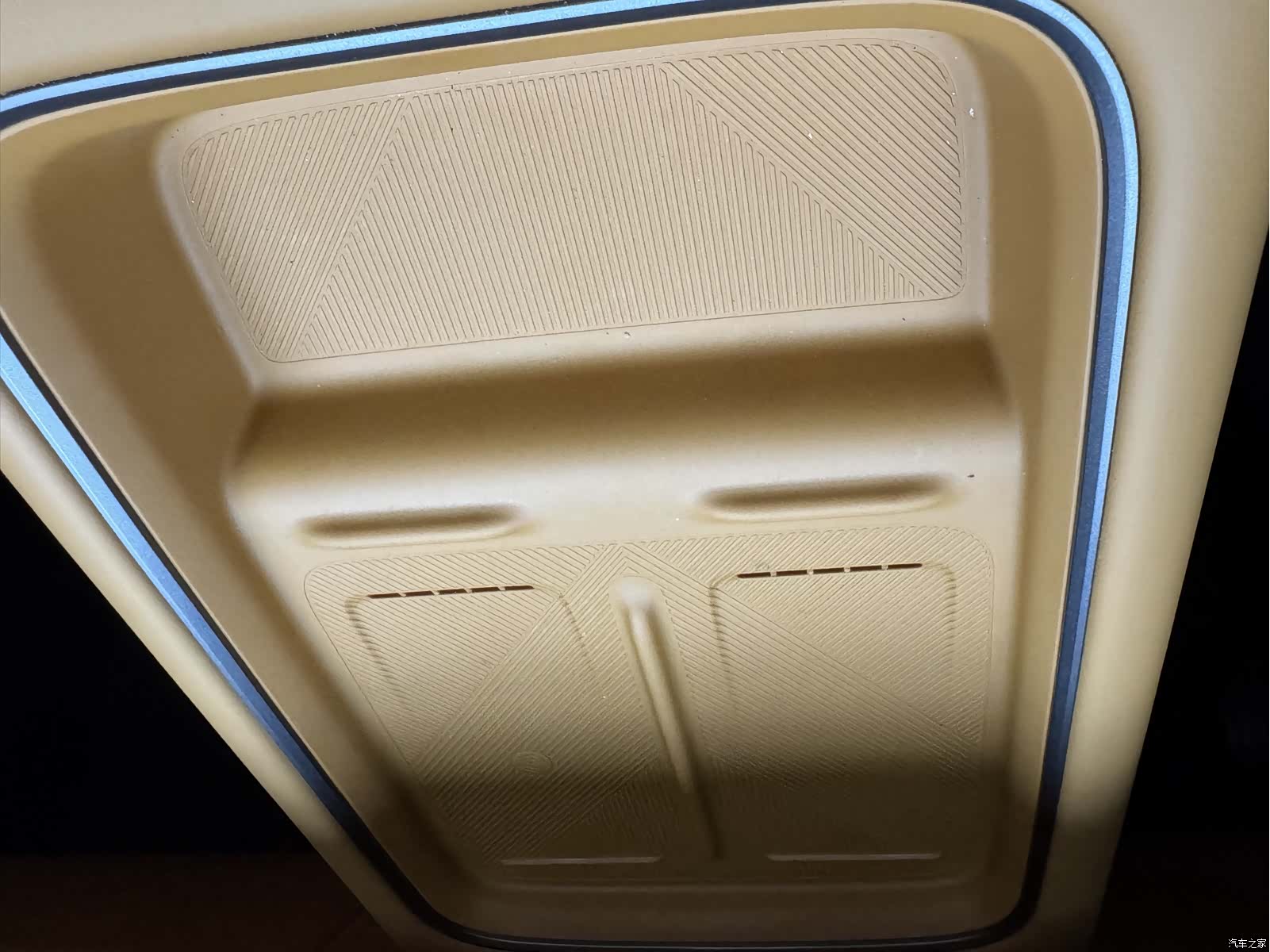 Li Auto i6, 2025 22
