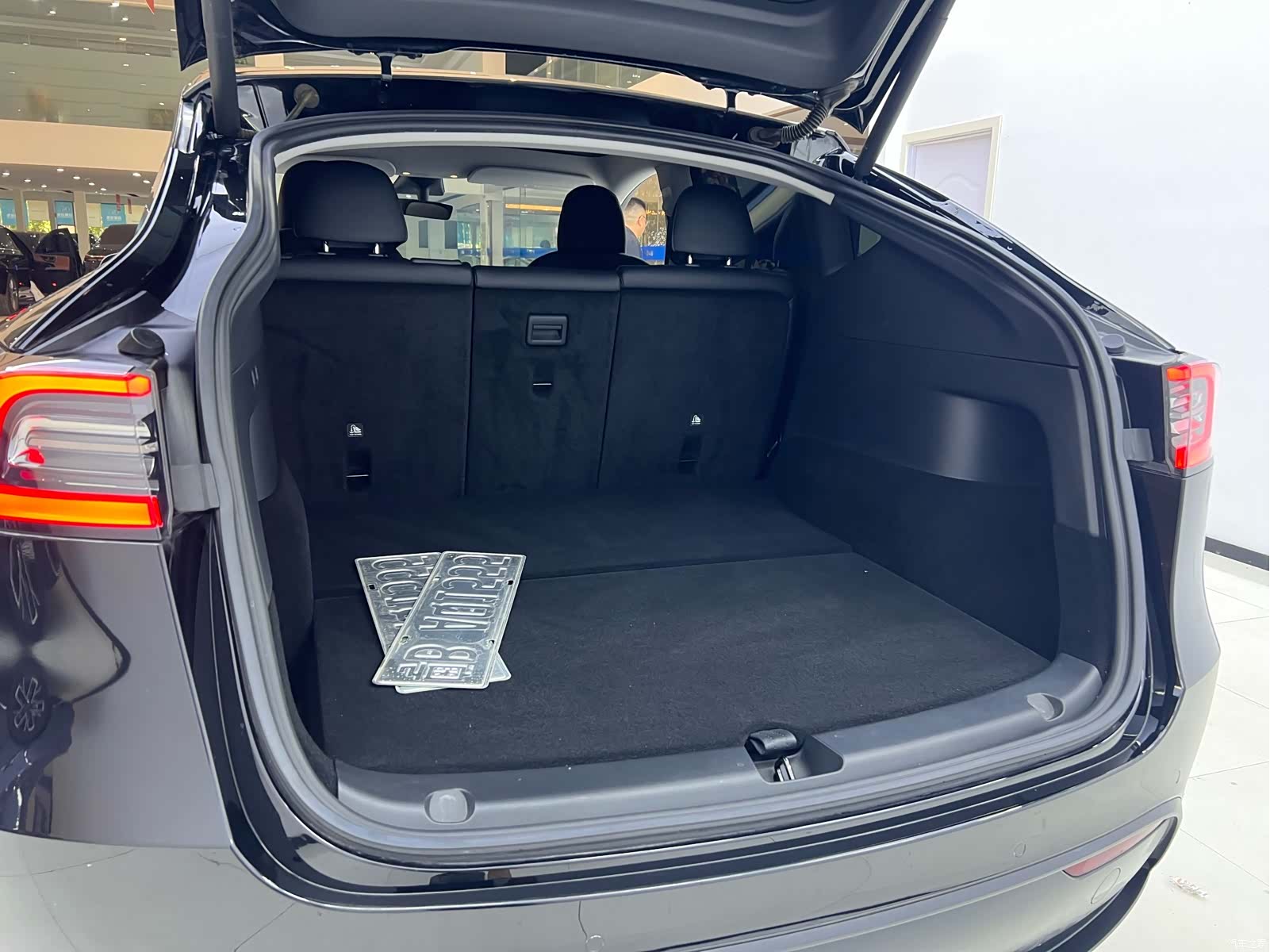 Tesla Model Y, 2021 18