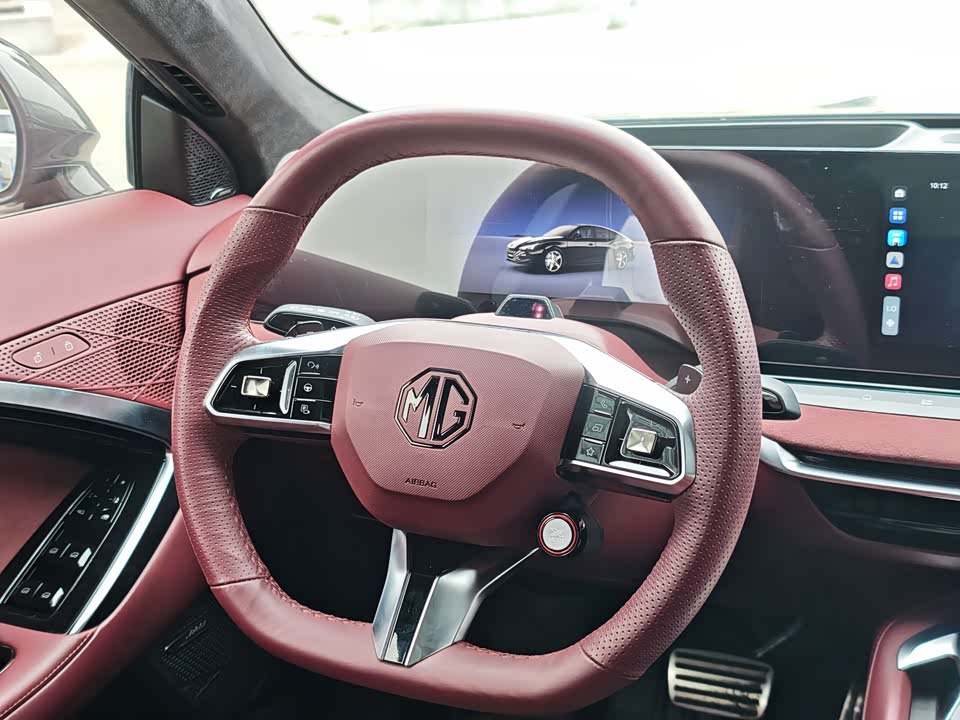 MG MG7