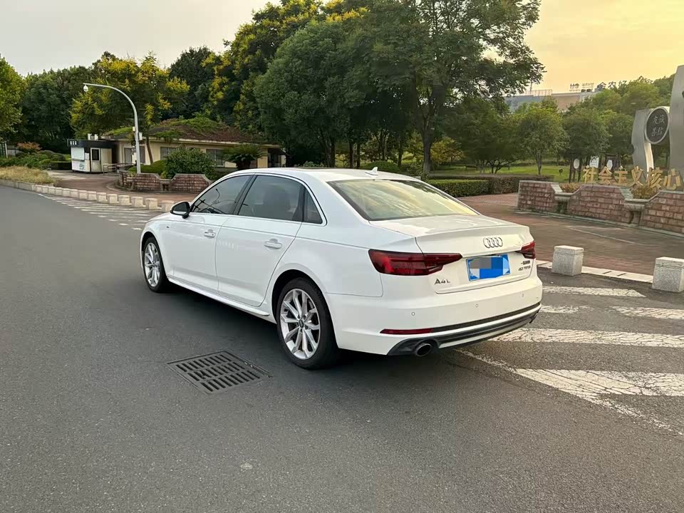 Audi A4L