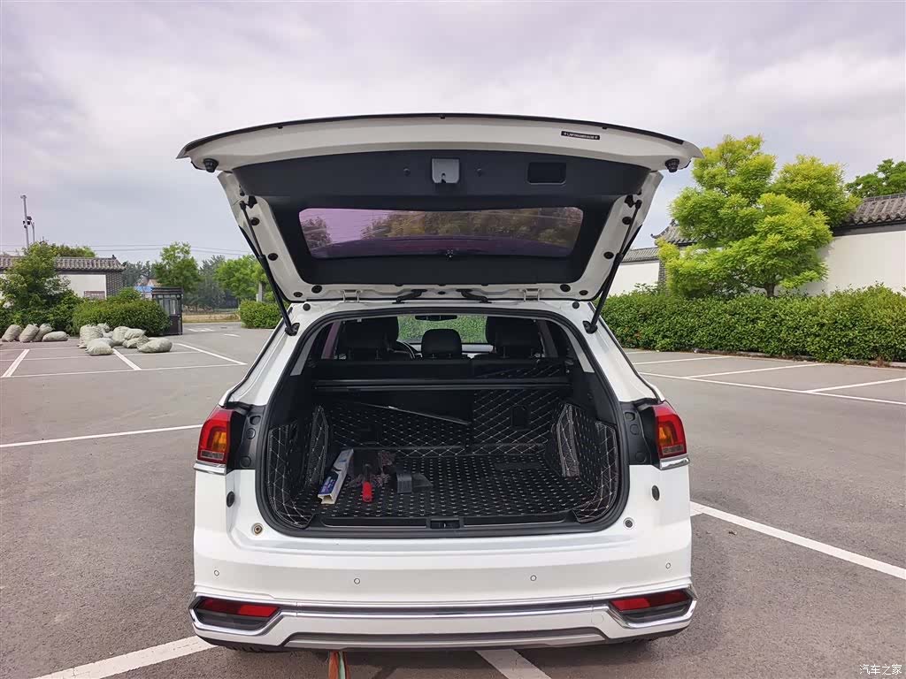 Zotye X7, 2017 15