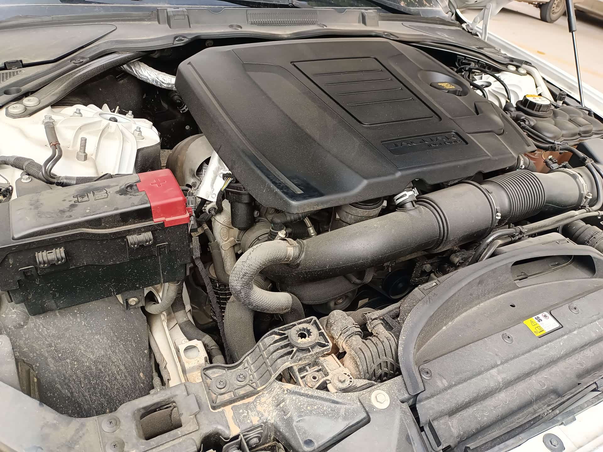 Land Rover XEL, 2019 19